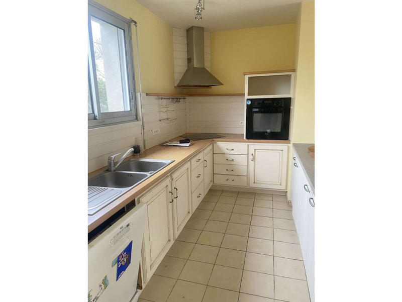 Maison - 280 m² - 10 pièces