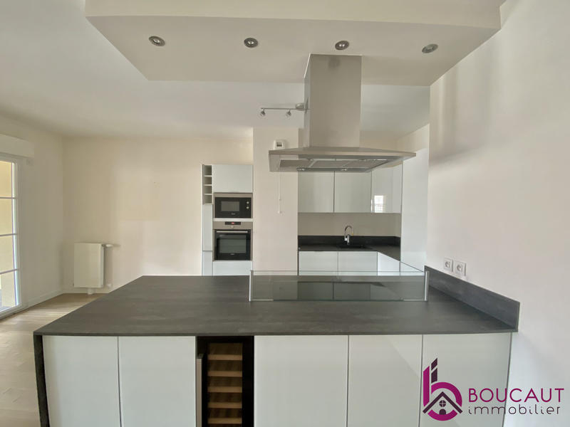 Appartement - 102 m² - 5 pièces