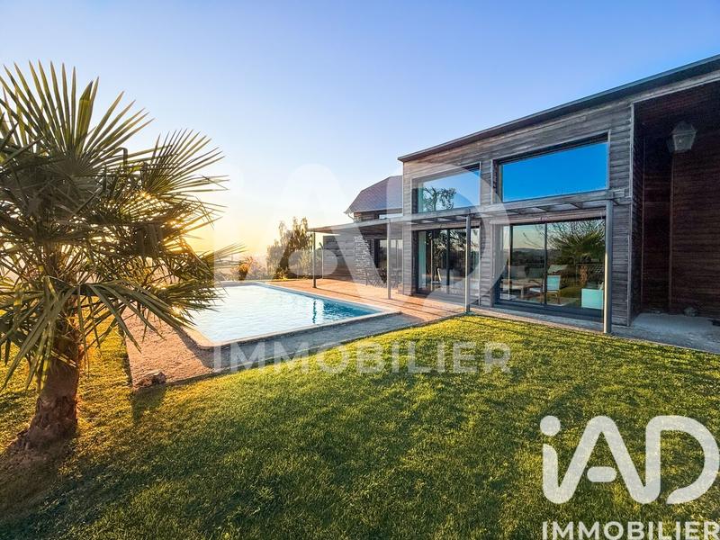 Maison - 152 m² - 5 pièces