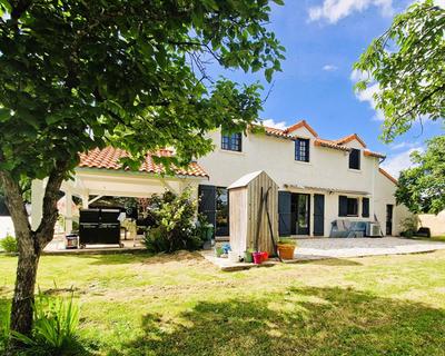 Maison - 149 m² - 6 pièces