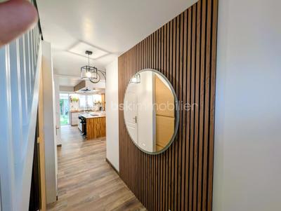 Maison traditionnelle - 174 m² - 6 pièces