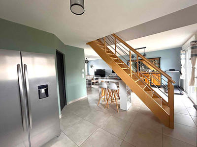 Maison - 95 m² - 5 pièces