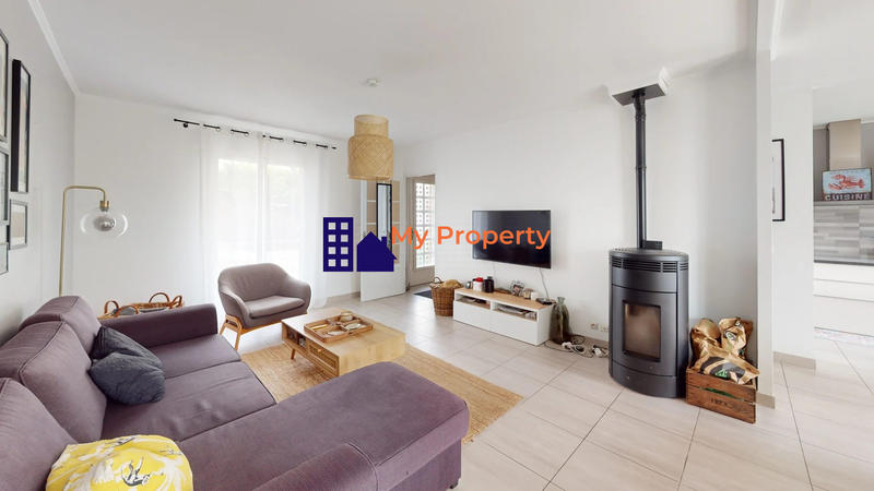 Maison traditionnelle - 100 m² - 6 pièces