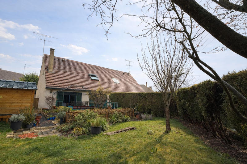Maison - 80 m² - 5 pièces