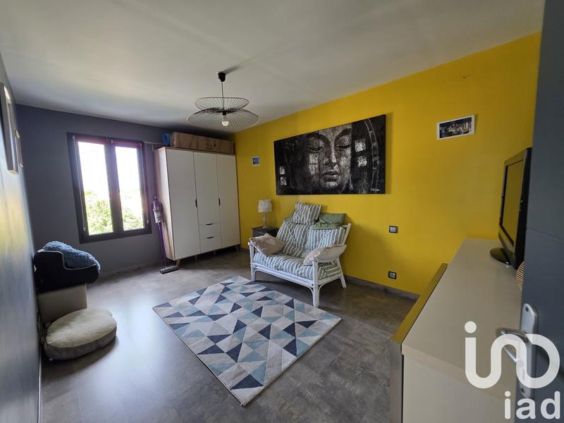 Maison - 234 m² - 8 pièces