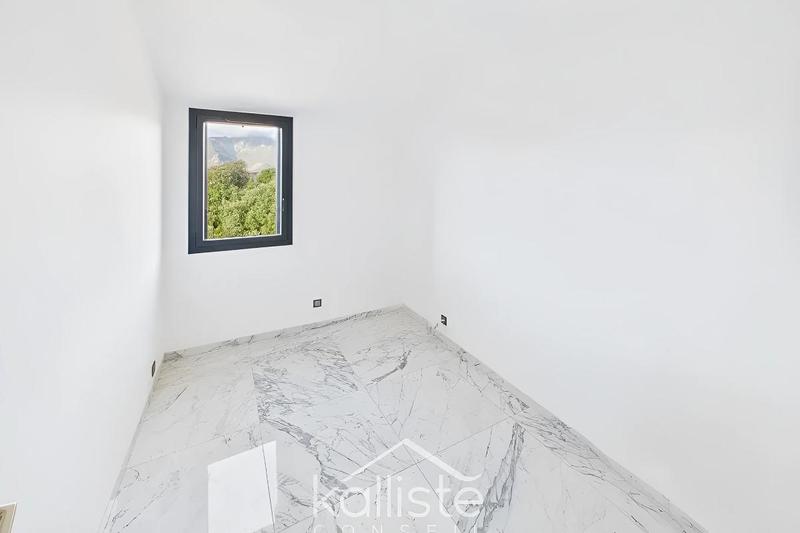 Appartement - 89 m² - 5 pièces