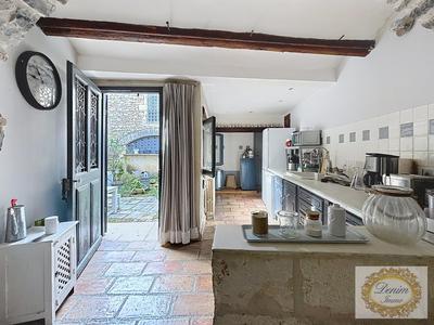 Maison - 213 m² - 6 pièces