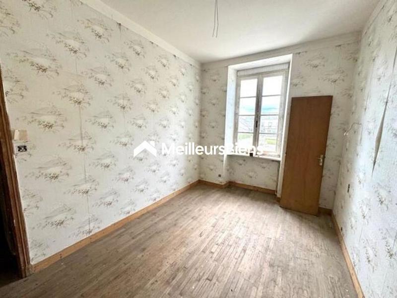 Maison - 140 m² - 9 pièces