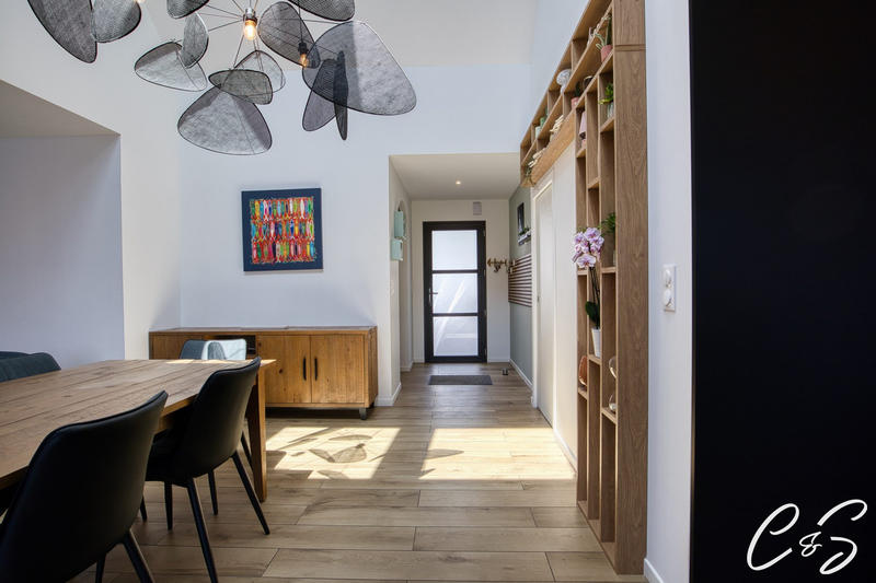 Maison contemporaine - 137 m² - 6 pièces