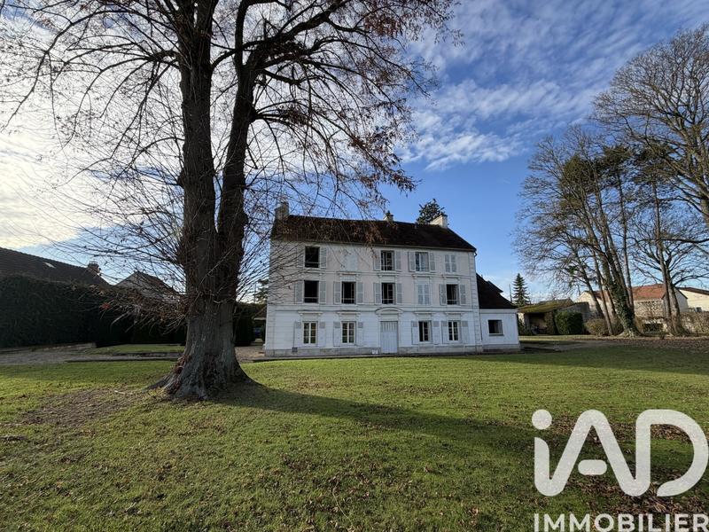 Maison - 300 m² - 10 pièces