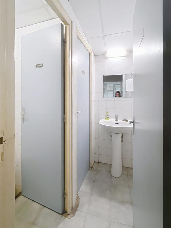 Local commercial - 248 m² - 7 pièces