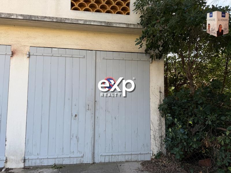 Parking / Garage - 12 m²