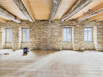 Maison - 260 m² - 8 pièces