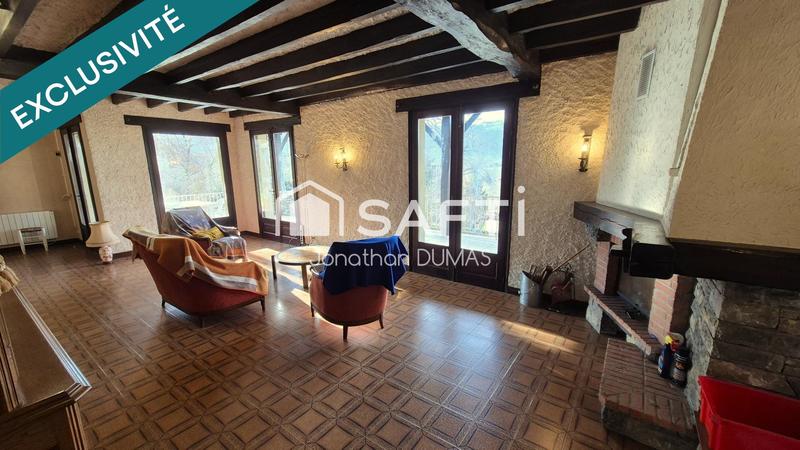 Maison - 274 m² - 8 pièces