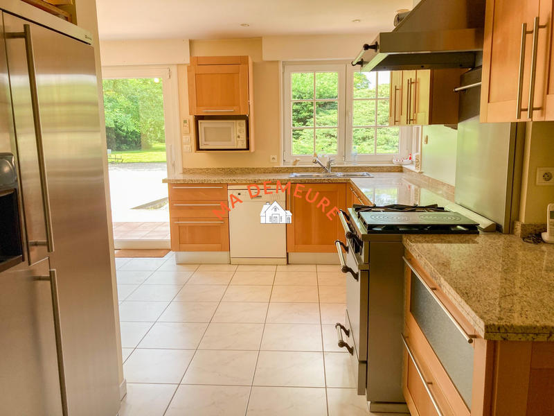 Maison - 188 m² - 5 pièces