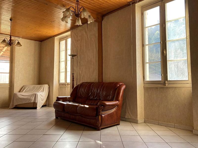 Maison - 145 m² - 8 pièces