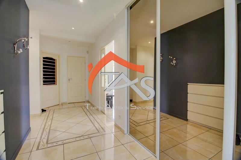 Maison - 137 m² - 5 pièces