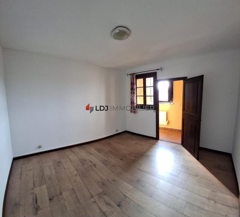 Appartement - 76 m² - 3 pièces