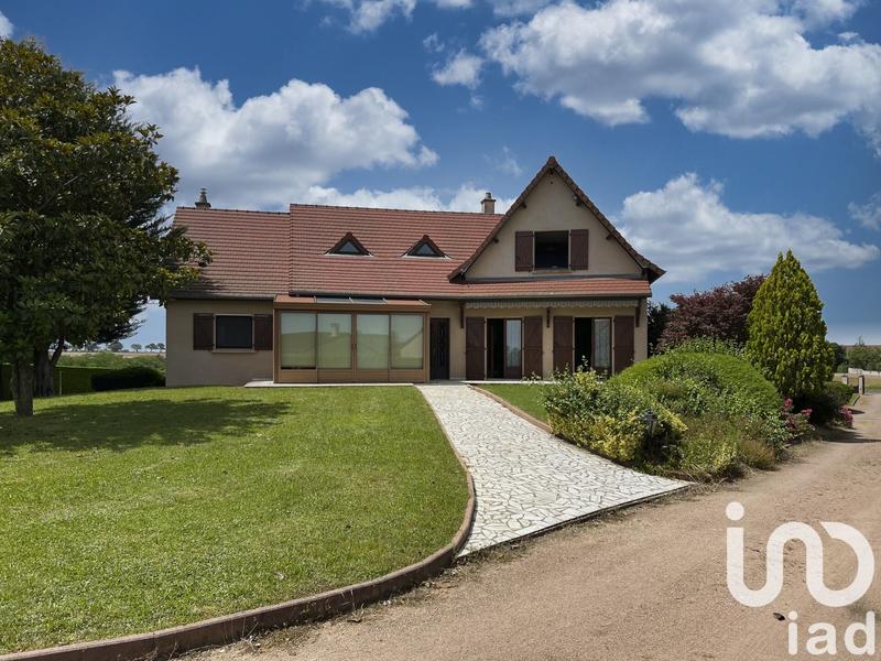 Maison - 252 m² - 7 pièces