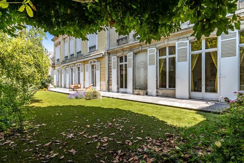 Appartement bourgeois - 260 m² - 6 pièces