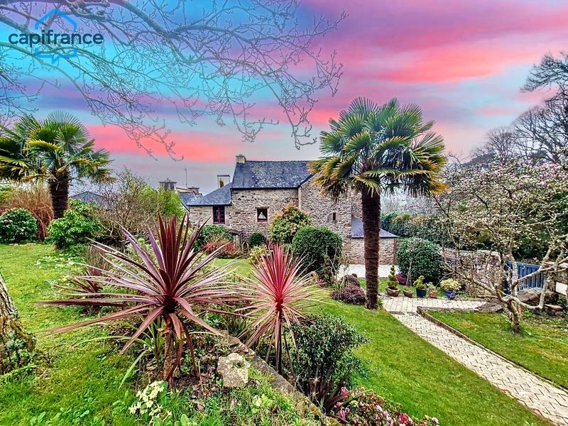 Maison en pierre - 163 m² - 8 pièces