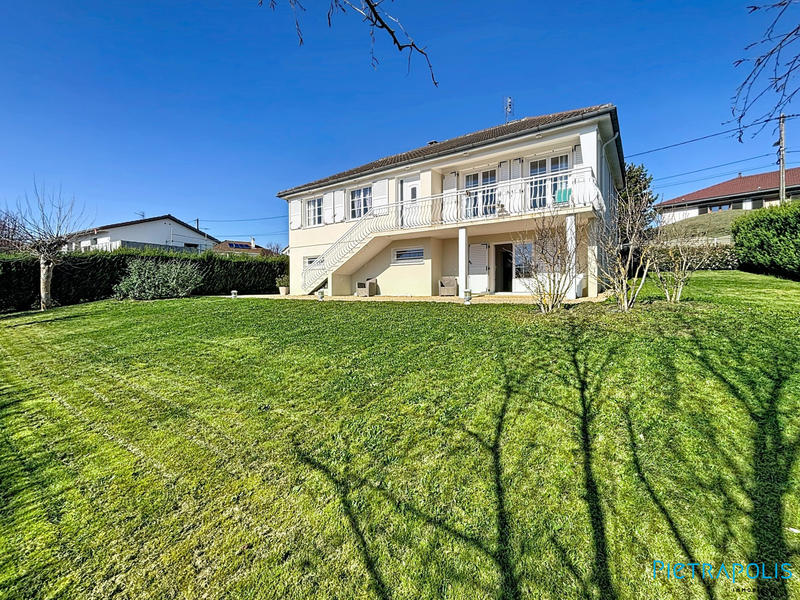 Maison - 85 m² - 5 pièces