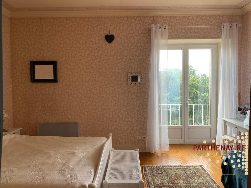 Maison - 167 m² - 7 pièces