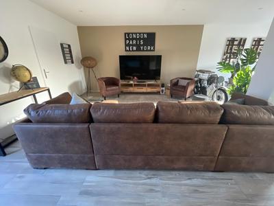 Chambre - 234 m² - 1 pièce