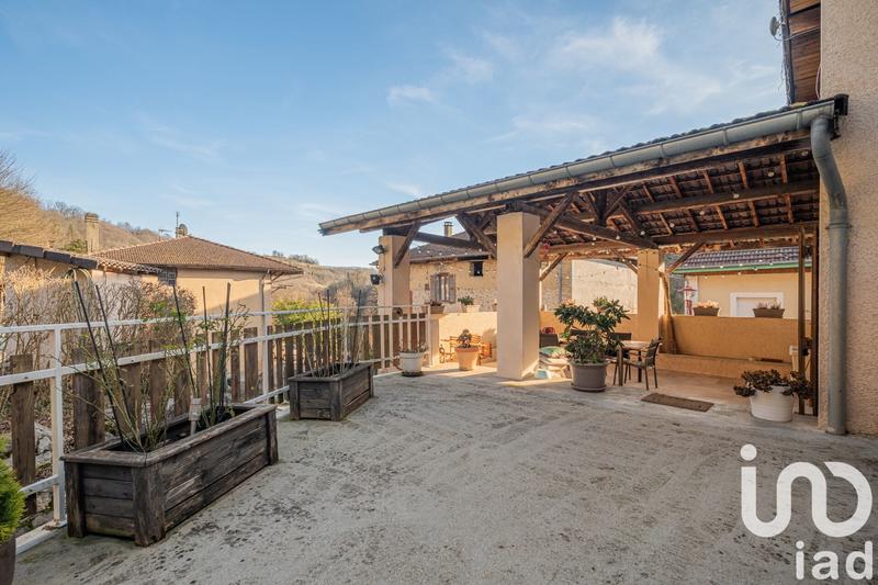 Maison de village - 174 m² - 10 pièces