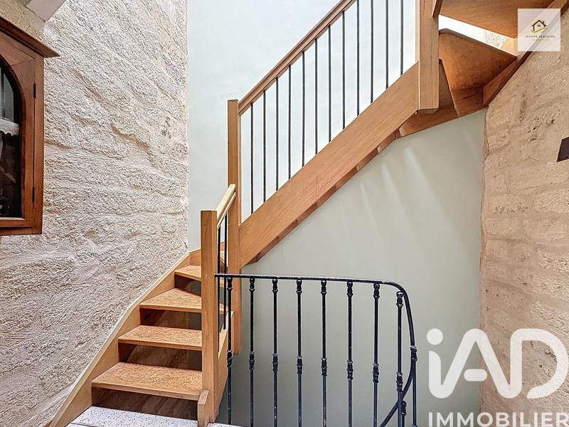 Maison - 210 m² - 7 pièces