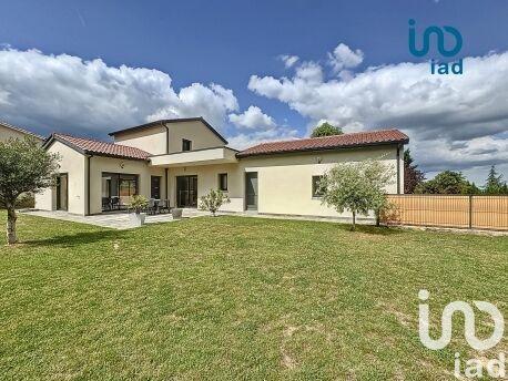 Maison - 135 m² - 5 pièces