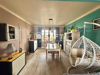 Maison - 105 m² - 5 pièces