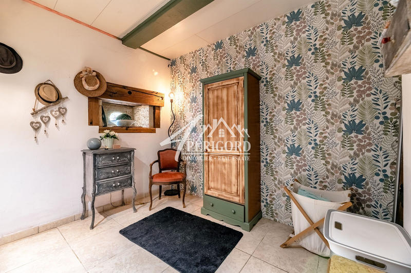 Maison ancienne - 360 m² - 13 pièces