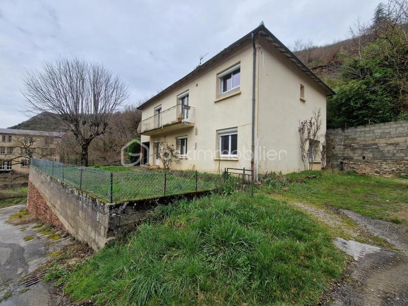 Maison - 167 m² - 6 pièces