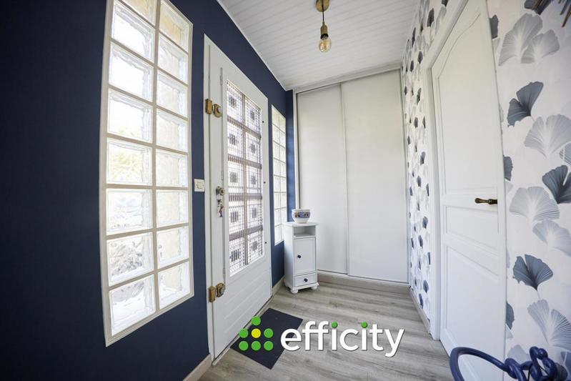 Maison - 90 m² - 5 pièces