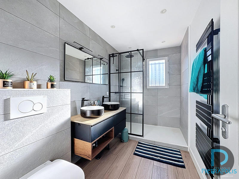 Maison - 145 m² - 6 pièces