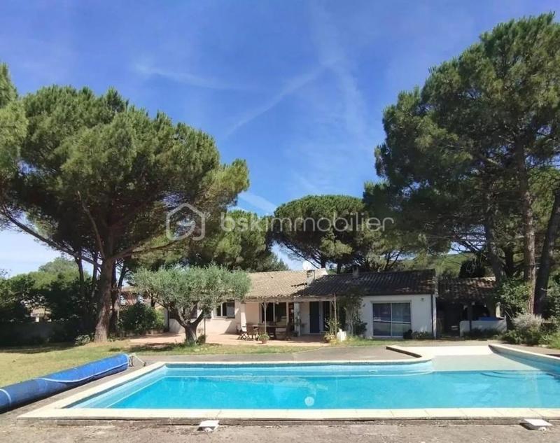 Maison traditionnelle - 130 m² - 6 pièces