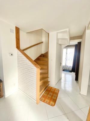 Maison - 176 m² - 10 pièces