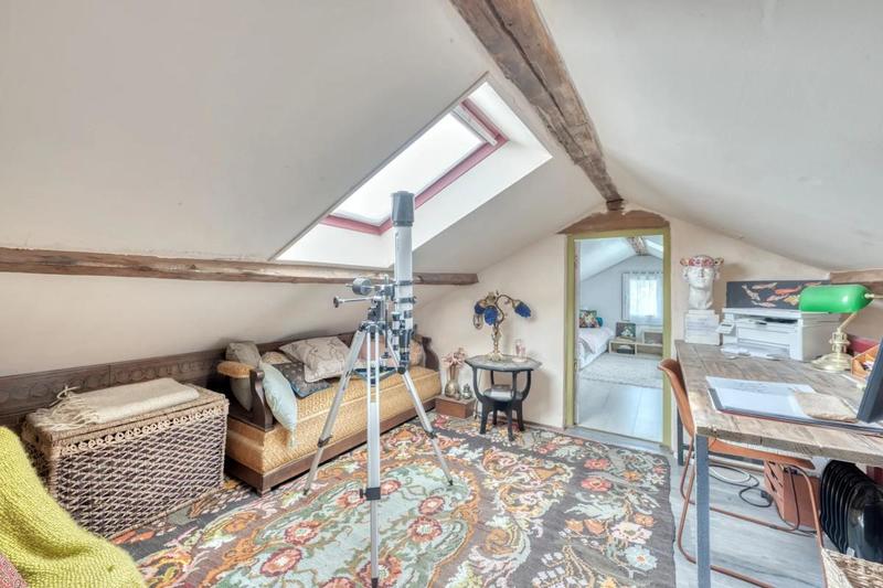 Propriété - 230 m² - 8 pièces