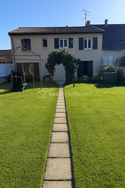 Maison de ville - 80 m² - 5 pièces