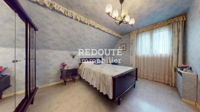 Propriété - 102 m²