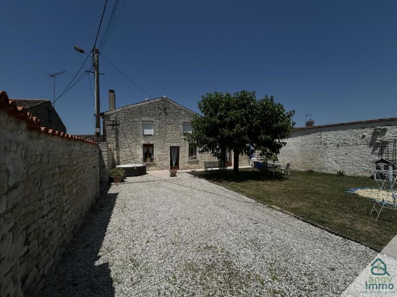 Maison - 184 m² - 7 pièces