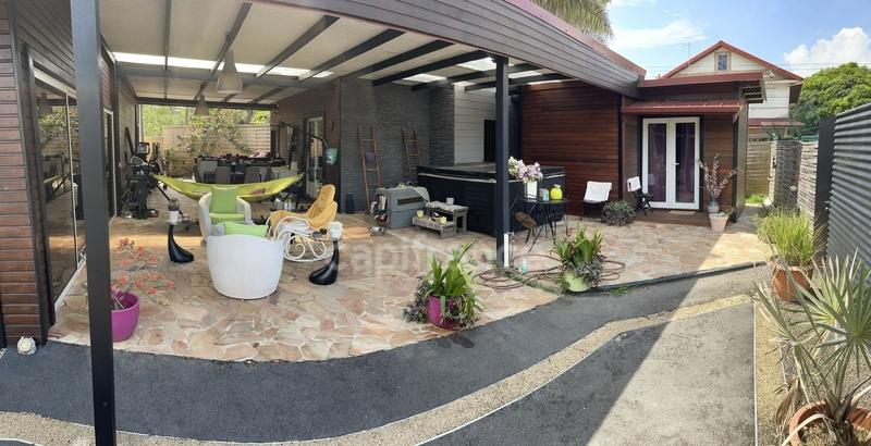 Maison - 152 m² - 5 pièces