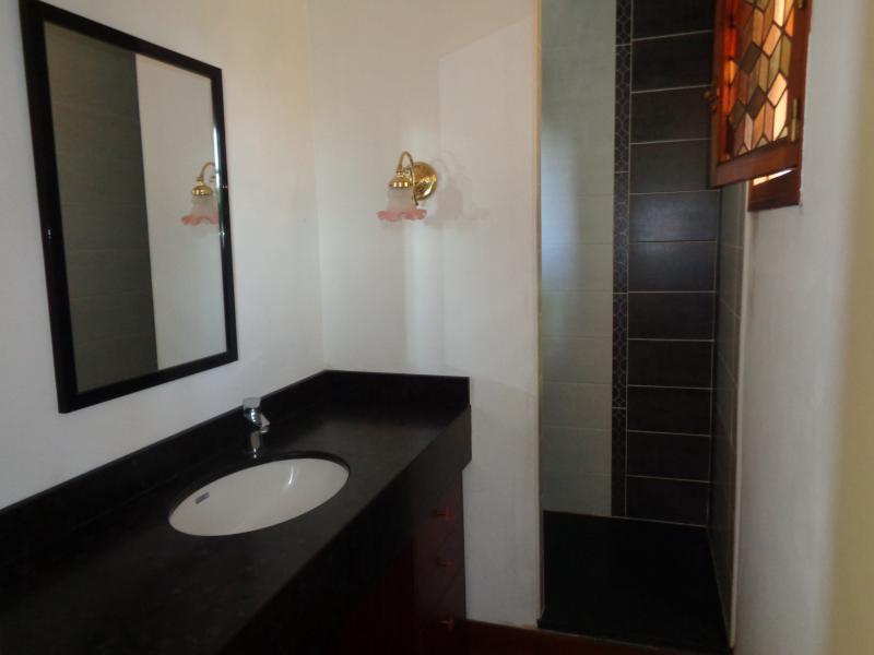 Maison - 216 m² - 10 pièces