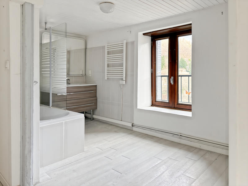 Maison - 88 m² - 4 pièces