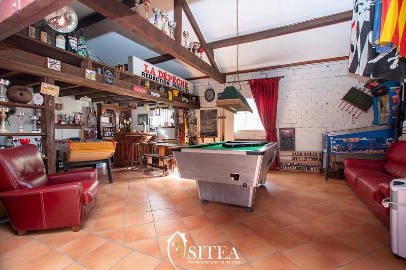 Maison - 209 m² - 5 pièces