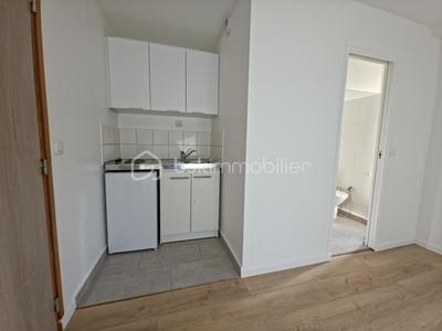 Studio - 14 m² - 1 pièce