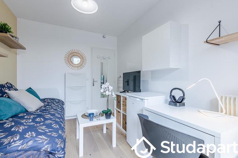 Chambre - 10 m² - 1 pièce