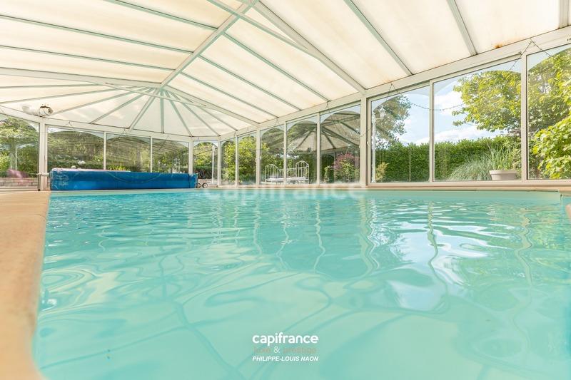 Maison - 196 m² - 8 pièces