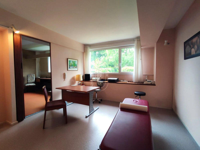 Local d'activités - 108 m²